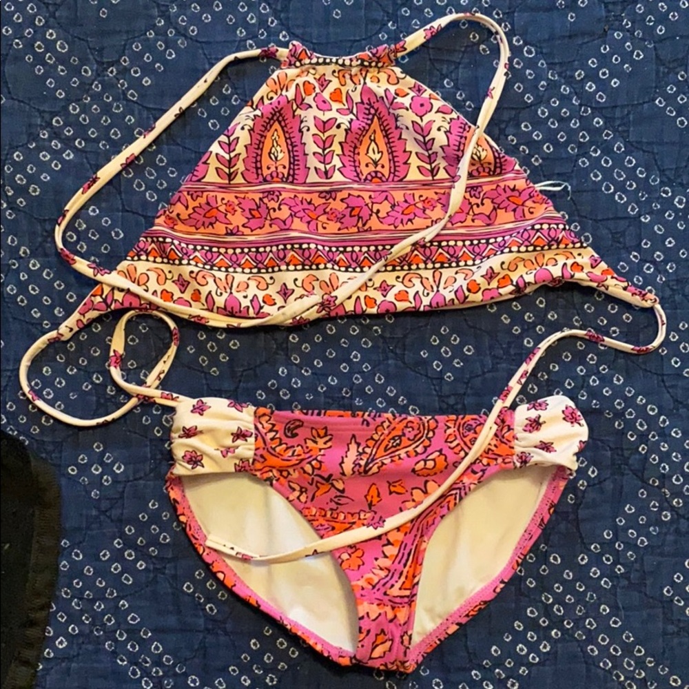 Billabong girls size 5 reversible two piece
